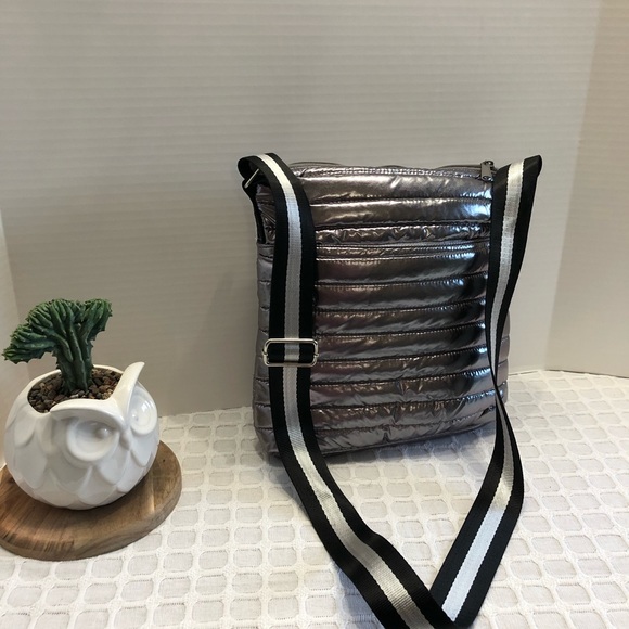 Silver cross body bag - Picture 2 of 10